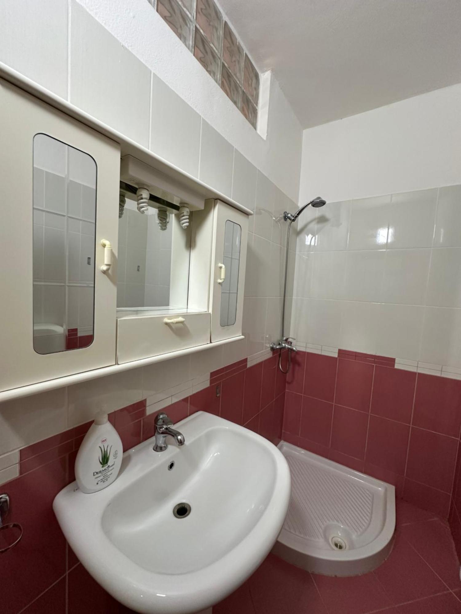 Rooftop Lungomare Apartment Vlore